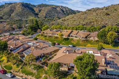 8549 Circle r Valley Ln, Escondido, CA 92026 - photo 3