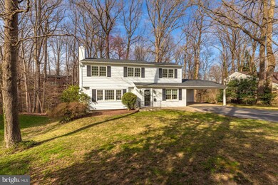 9106 Glenbrook Rd, Fairfax, VA 22031 - photo 3