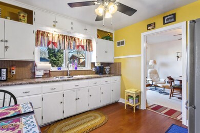 04_806-N-Elm_177001_Kitchen_Print