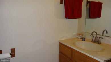 141 Orchard Ln, Hanover, PA 17331 - photo 7