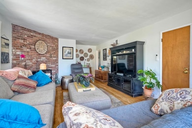 1080 Buena Place, Carlsbad, CA 92008 - photo 4