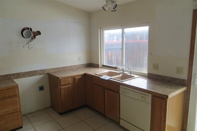 1075 E York Way, Sparks, NV 89434 - photo 6