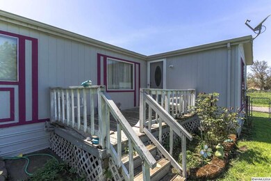 1732 Pine St unit 24, Silverton, OR 97381 - photo 2