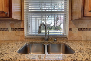 732 Montego Rd E, Jacksonville, FL 32216 - photo 7