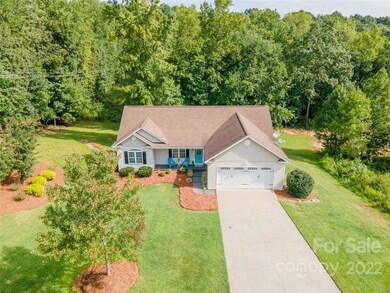 137 W Haven Dr, Statesville, NC 28625 - photo 2