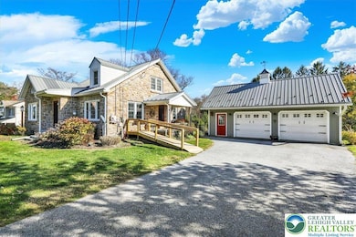 59 Henry Rd, Fleetwood, PA 19522 - photo 4