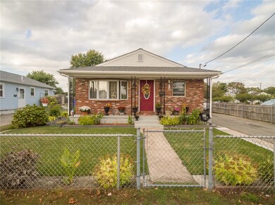 18 W Cute St, Pawtucket, RI 02860 - photo 3