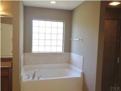 Pictures of Similiar Home