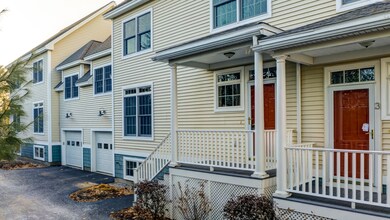 20 Holbrook St unit 2, Freeport, ME 04032 - photo 2