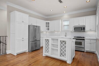 917 Yale St unit B, Houston, TX 77008 - photo 4