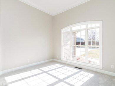 4543 Freedom Dr, Burlington, NC 27215 - photo 3