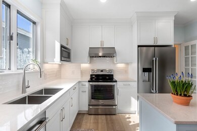 5 Washburn Terrace unit 3, Brookline, MA 02446 - photo 2