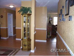 137 Red Cedar Dr, Hendersonville, NC 28792 - photo 5