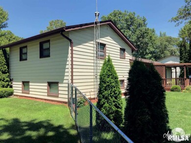 140 Lakeland Dr, Galesburg, IL 61401 - photo 5