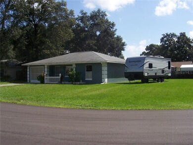 5433 Genevieve Cir, Zephyrhills, FL 33542 - photo 4