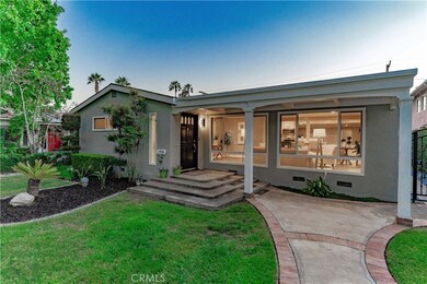 Single story charm in Lake Park!