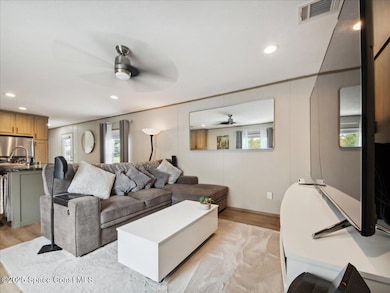 30-1801 Cedar St-27