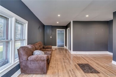 340 Vanduzee St, Watertown, NY 13601 - photo 5