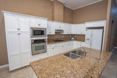 2794 N Dee Ann Ave, Fresno, CA 93727 - photo 6