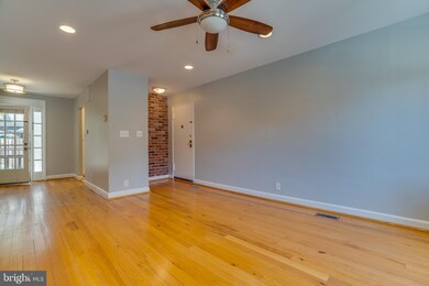 3007 S Buchanan St unit A1, Arlington, VA 22206 - photo 5