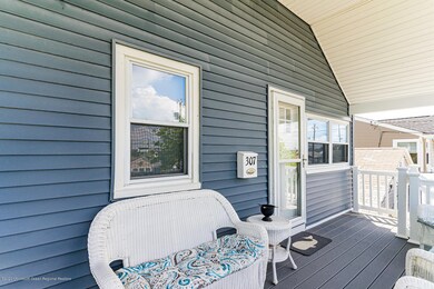 307 Sampson Ave Seaside-large-010-009-30