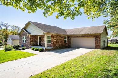 115 Yenowine Ln, Georgetown, IN 47122 - photo 3