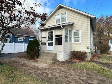 14 Seymour Rd, Windsor Locks, CT 06096 - photo 4