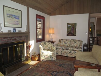 684 Potomska Rd, South Dartmouth, MA 02748 - photo 7