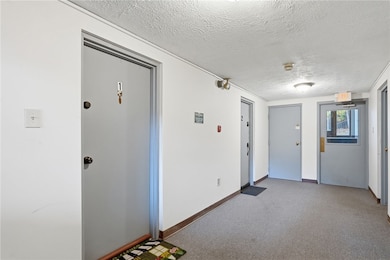 1204 Dutilh Rd unit 1, Cranberry Township, PA 16066 - photo 3