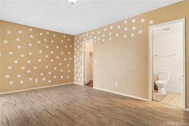 16465 Green Tree Blvd unit 11, Victorville, CA 92395 - photo 7