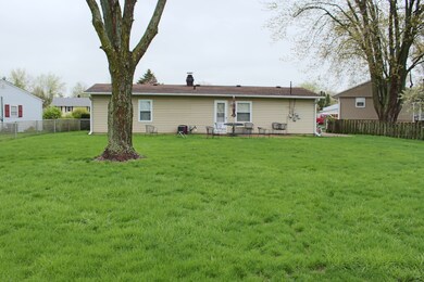 1352 Crestwood Dr, Aurora, IL 60506 - photo 5