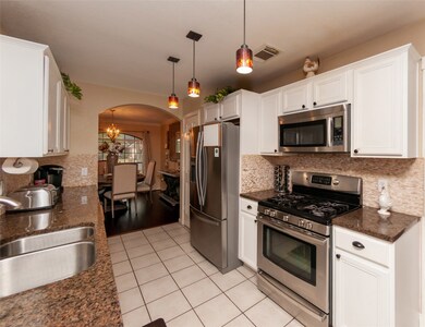 2830 Community Dr, Alvin, TX 77511 - photo 4