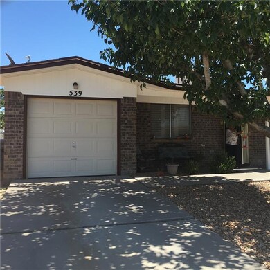 539 Riverview Cir, El Paso, TX 79915 - photo 4