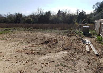 1736 Yaupon Trail Ct, Alvin, TX 77511 - photo 3