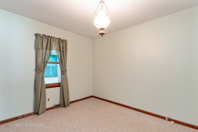 19 N Pioneer Rd, Waukegan, IL 60085 - photo 6