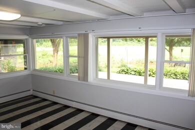 679 Hollywell Ave unit 2, Chambersburg, PA 17201 - photo 7