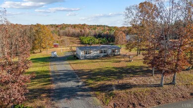 276 Beeks Ln, Spout Spring, VA 24593 - photo 2