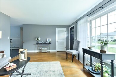 7 Quaker Ln, Greenville, RI 02828 - photo 5