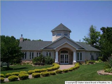 85 El Camino Loop, Staten Island, NY 10309 - photo 3