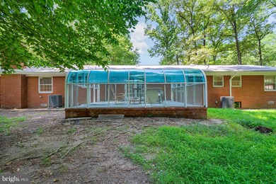 18401 Beech Ln, Triangle, VA 22172 - photo 5