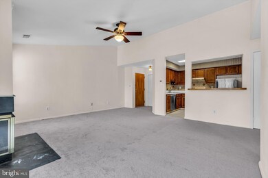 302 Trinity Ct unit 10, Princeton, NJ 08540 - photo 4