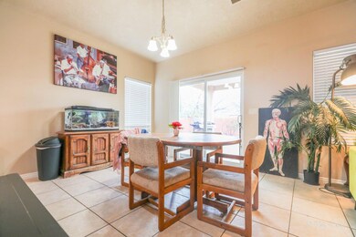 5- Dining Area