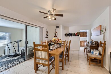 09 Dining Room