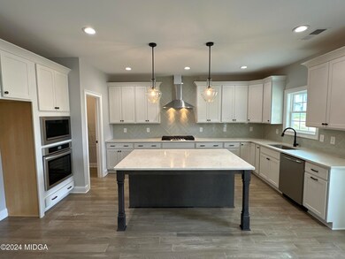 203 Bella Notte Cir unit 8B, Warner Robins, GA 31088 - photo 5