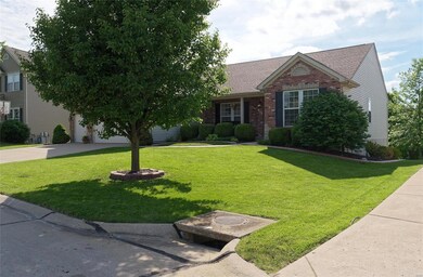 611 Glen Brook Ct, Lake Saint Louis, MO 63367 - photo 2