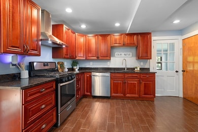 494 Salem St, Malden, MA 02148 - photo 6