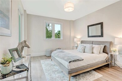 875 9th St S unit 102, Naples, FL 34102 - photo 5