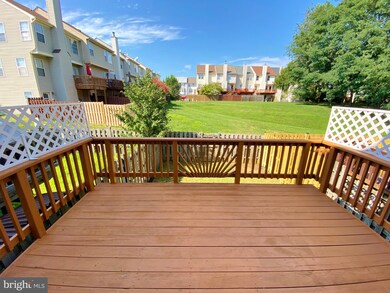 207 Frazer Dr, Purcellville, VA 20132 - photo 2