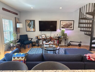 35 Porter St unit R, Cambridge, MA 02141 - photo 4