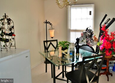 3220 Tapestry Cir, Burtonsville, MD 20866 - photo 3